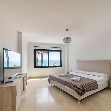 Villa With Sea View In Alicante