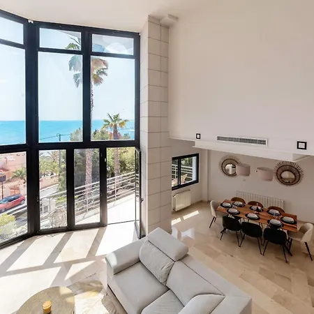 Villa With Sea View In Alicante