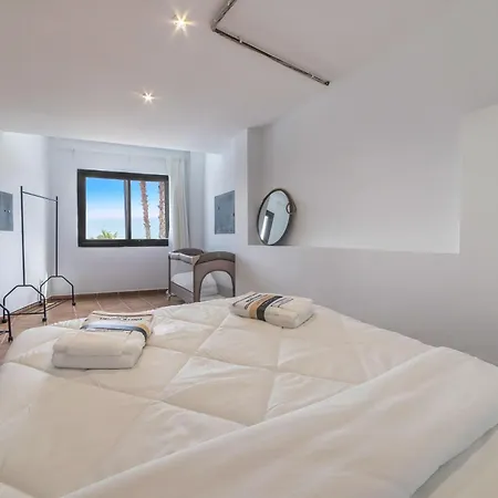 Villa With Sea View In Alicante